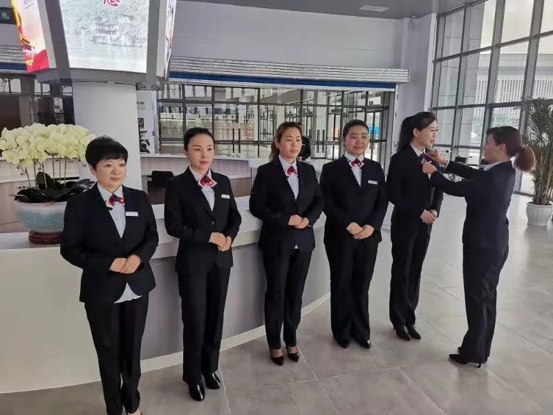 车墩长途客运站时刻_凤台长途汽车站时刻表_内蒙古路长途站和四方长途站