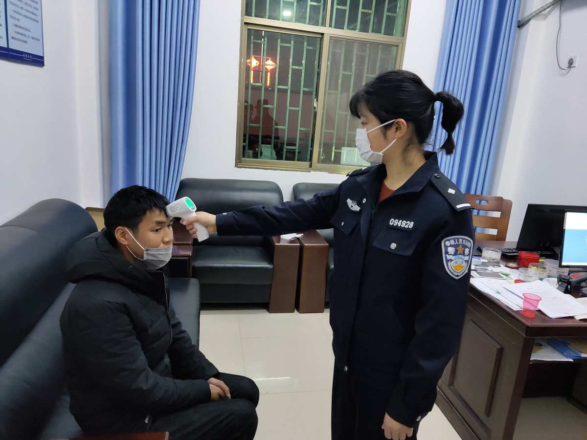 凤台医院_凤台凤凰医院咨询电话_凤台精忠中学