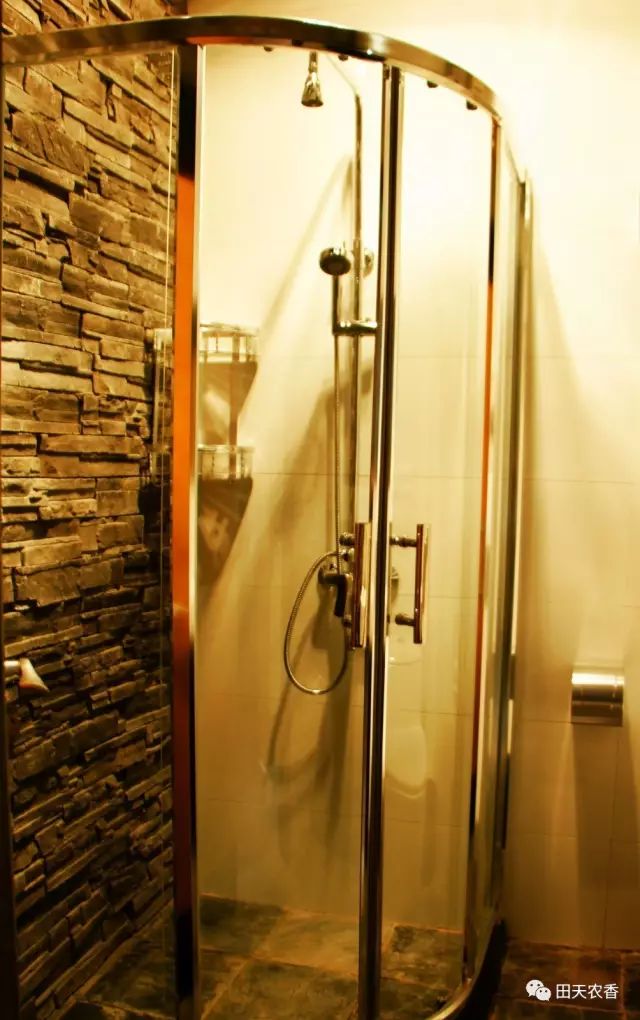 栖山庄赛美蓉长相思白葡萄酒_栖里凤台山庄_开发区栖里凤台山庄3期