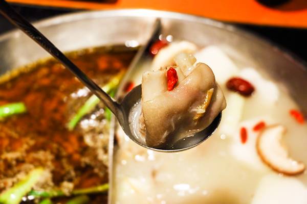 凤台香牌坊火锅_香牌坊火锅_老牌坊鱼豆花火锅官网