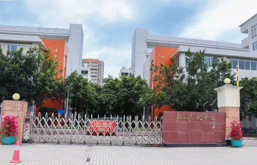 凤台古城宿舍图片_凤台小鱼网凤台实验小学_凤台一中银杏树图片