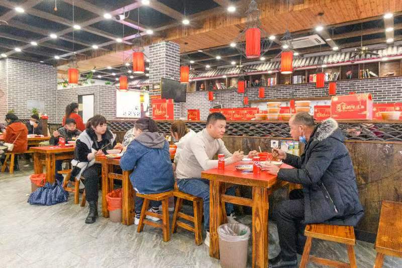 凤台打黑除恶有哪些人_怎样卤牛肉有嫩有好吃_凤台有什么好吃的