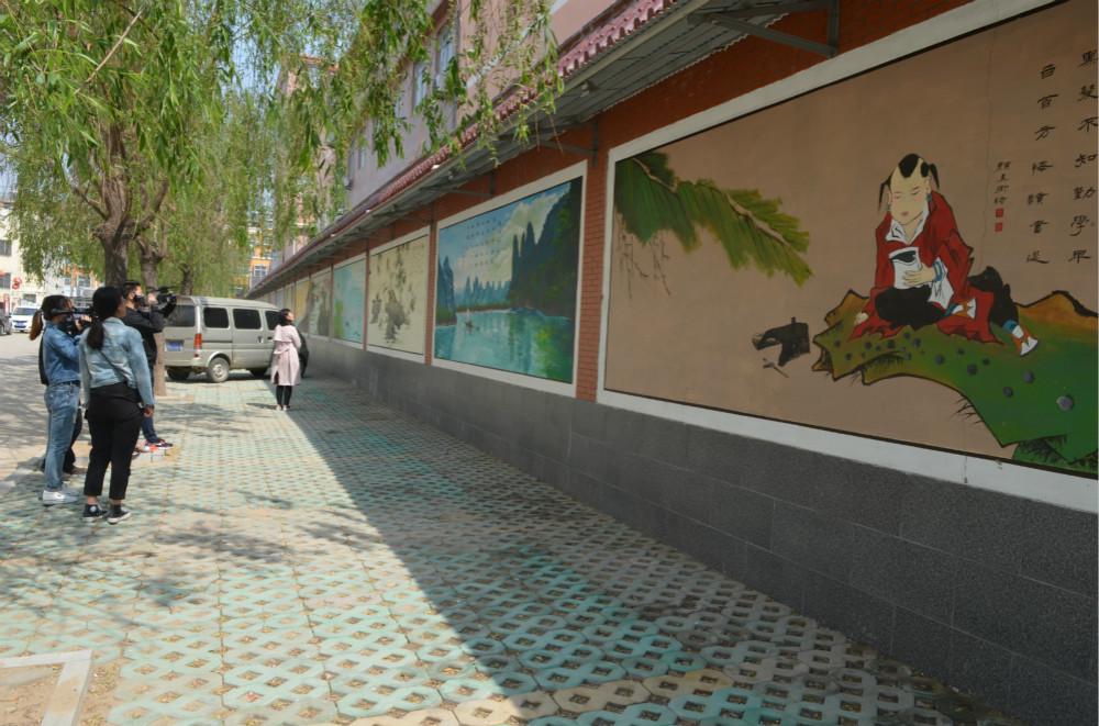 濮阳市台前县凤凰大酒店_安徽省凤台县城北湖排涝站暗箱操作萝卜招聘