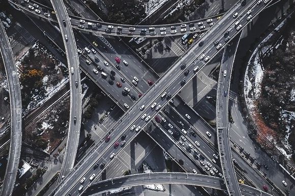 动辄差几万!在南京,高架桥旁边的房子能买吗?(图2) 台南路二手房出售_凤台南路二手房_凤凰台路二手房