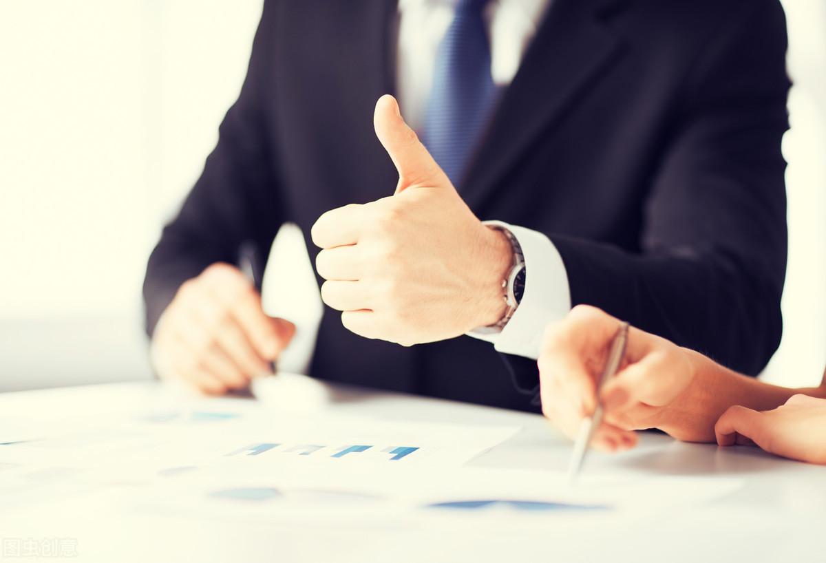 在职场内向的人怎么办_性格内向的人在职场_性格内向职场新人