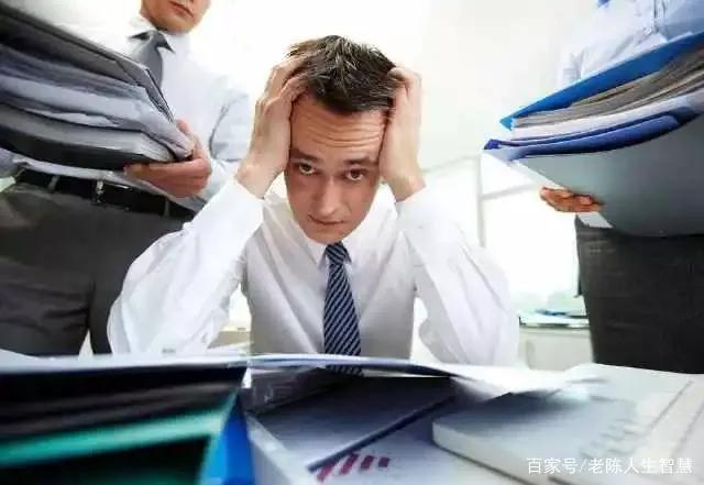 性格内向职场新人_性格内向怎么在职场生存_在职场内向的人怎么办