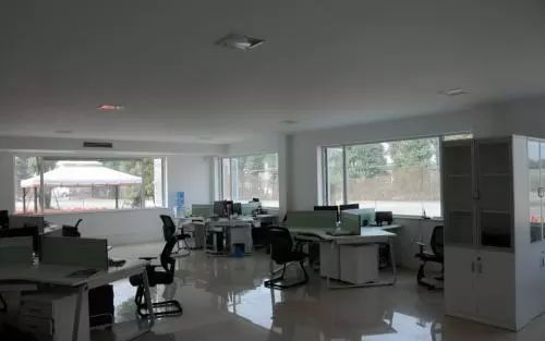 职场 风水 老公被喊了八年,连汪女士自己都憋屈(图2) 职场风水招财_职场 风水_职场风水哪个方位好