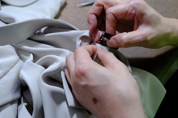 静安别墅红砖墙上的凌霄花20年(图8) 上海服装厂大烫招聘_上海服装厂招工_上海服装厂招大烫工