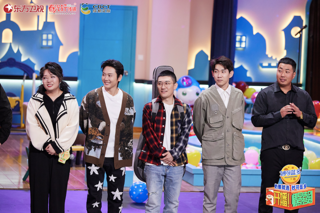 职场情景剧剧本范文简短_职场搞笑情景剧剧本_职场搞笑小剧本