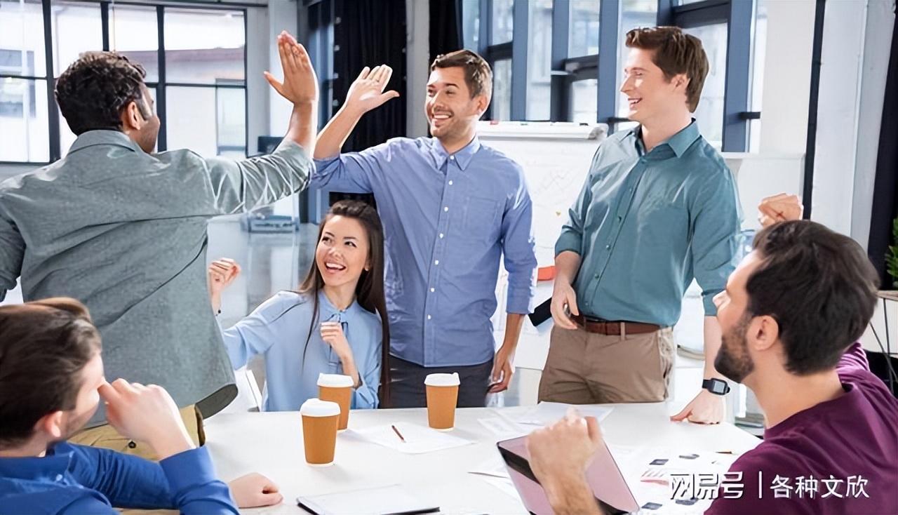 职场人际交往黄金法则_职场法则人际关系_职场人际关系22条法则