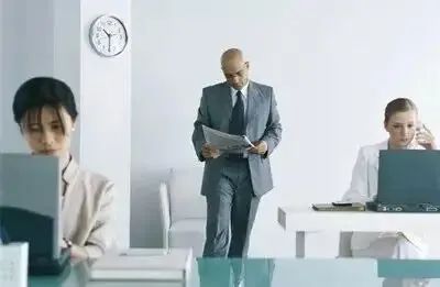 职场中如何建立良好的人际关系,提升职场幸福感(图5) 职场人际关系与沟通参考文献_职场人际关系论文_职场中的人际交往论文