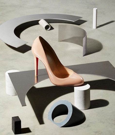 职场高跟鞋多高合适_职场高跟鞋_高跟鞋职场女性