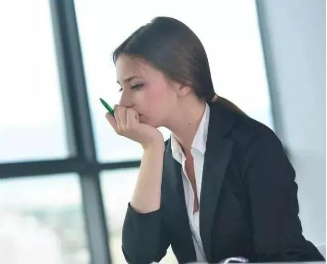 生完孩子后,我该怎么办?(图1) 产后返职场妈妈_妈妈重返职场_职场妈妈和全职妈妈