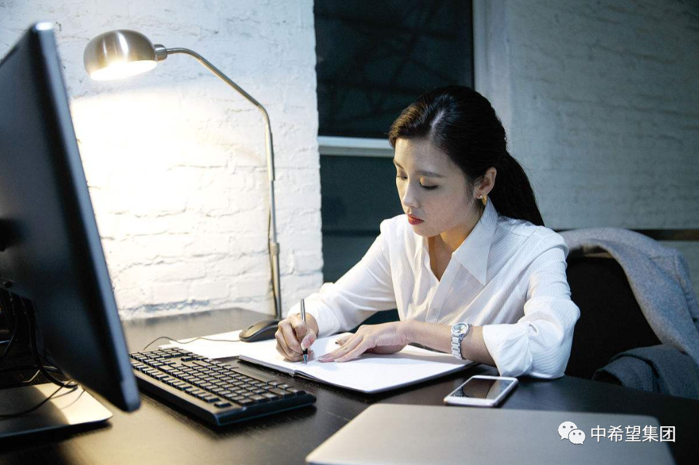 什么是职场精英_职场精英是什么意思_职场精英是不是最低级的