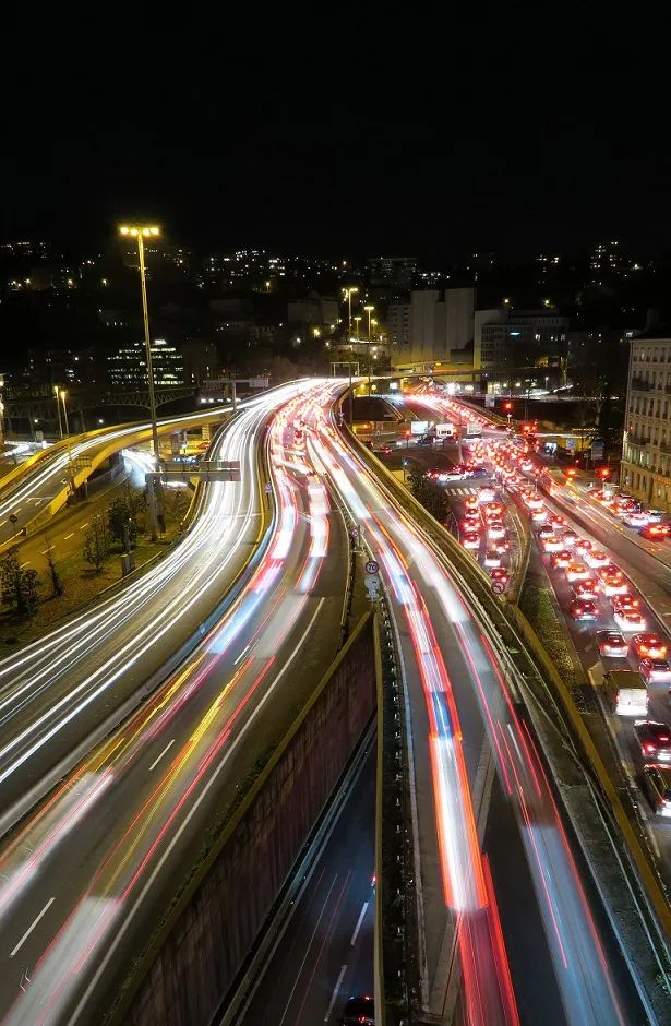 职场女人潜规则_单身女王—潜伏在职场_模特潜则规则性奴