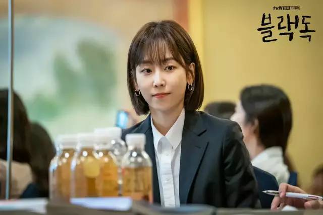 职场韩国电视剧_韩国经典职场剧_韩国职场电影