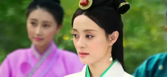 女人想在职场上位靠什么_职场女的靠男的上位_女人职场靠男人上位的多不多