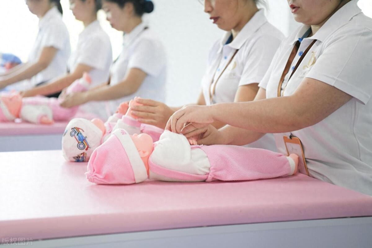 社交招聘的优势_《社交招聘》_如何进行社交招聘