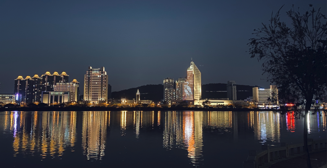 职场生存法则20条_职场生存法则的经典句子_职场生存法则表情包