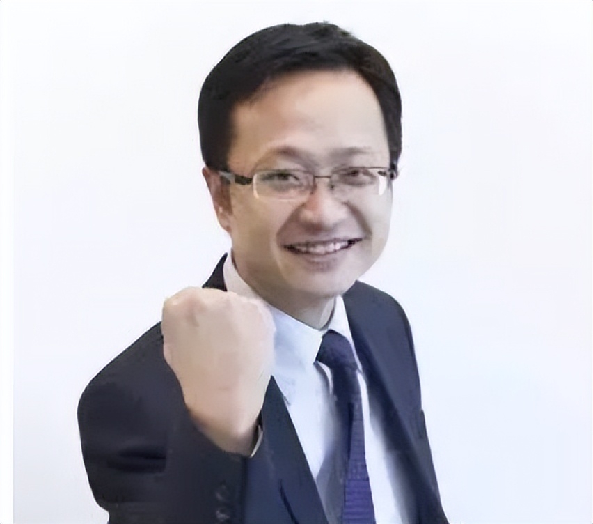 职场男人着装_职场着装男士_职场男士着装需要注意哪些问题