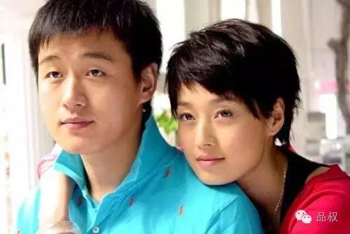 职场穿衣法则:稳重与清凉初入职场的你该怎么做?(图12) 职场穿衣技巧_初入职场穿衣_职场新人穿着