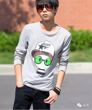 职场穿衣法则:稳重与清凉初入职场的你该怎么做?(图2) 职场穿衣技巧_职场新人穿着_初入职场穿衣