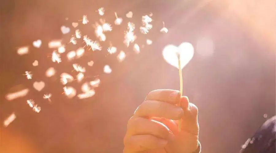 职场妈妈对孩子的影响_职场影响妈妈孩子怎么办_职场妈妈对家庭的积极影响