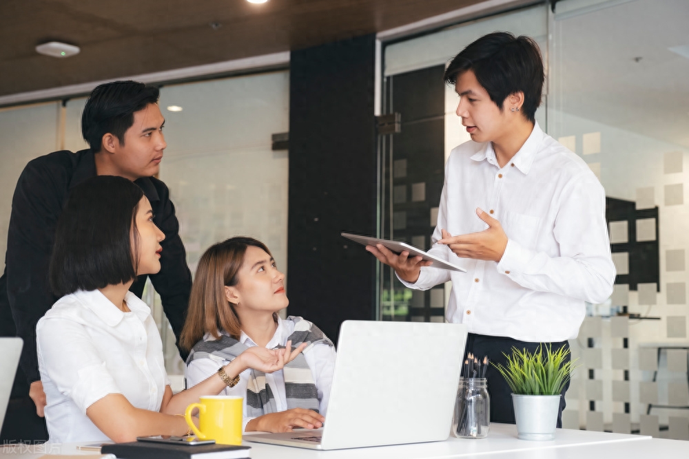 职场中老人欺负新人_职场老人欺负新人_关于职场老人欺负新人的说说