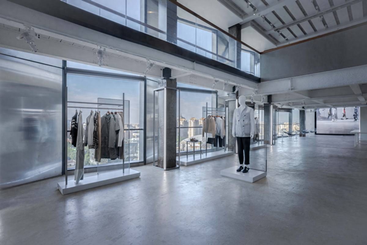 职场男士服装搭配_夏季职场男装搭配_职场男装图片