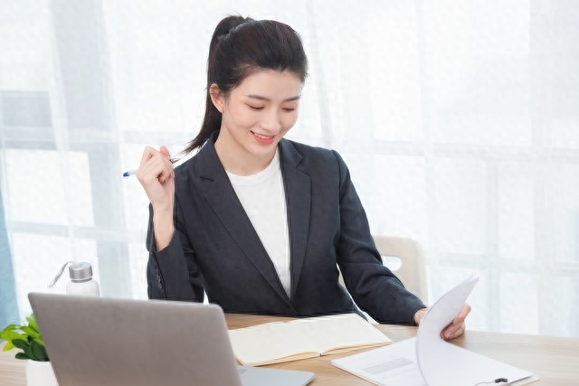 职场英语好还是商务英语好_中国职场好榜样_《中国创业榜样