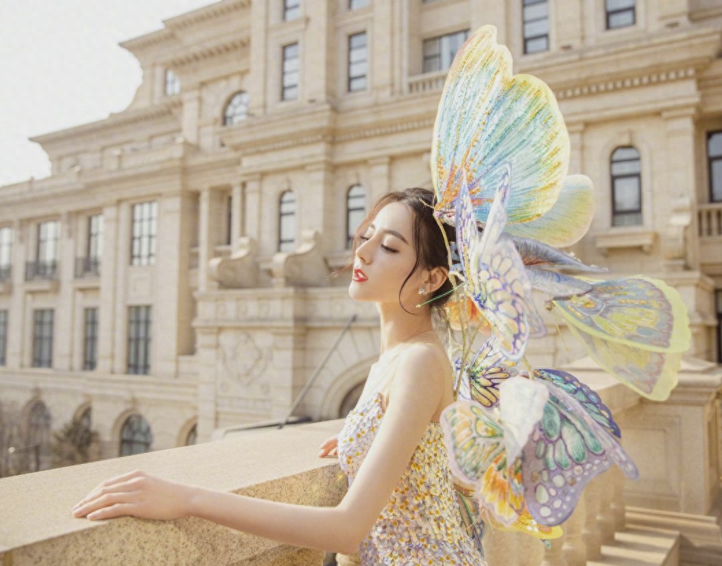 新疆模特米娜_平面设计师招聘_新疆平面模特招聘