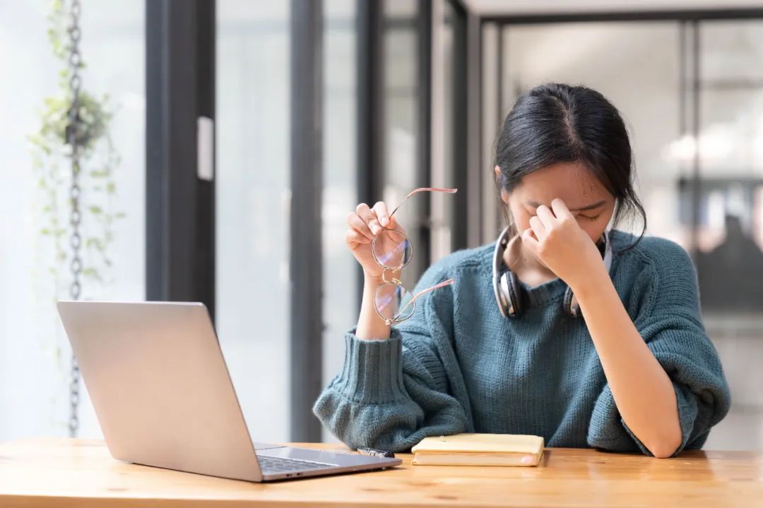 情绪管理职场减压完全手册_上海减压发泄情绪的地方_情绪管理与职场减压答案