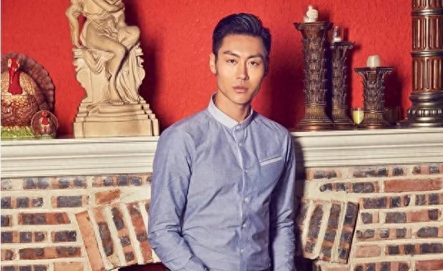 职场男人喜欢女人的表现_男人职场_职场男人背影