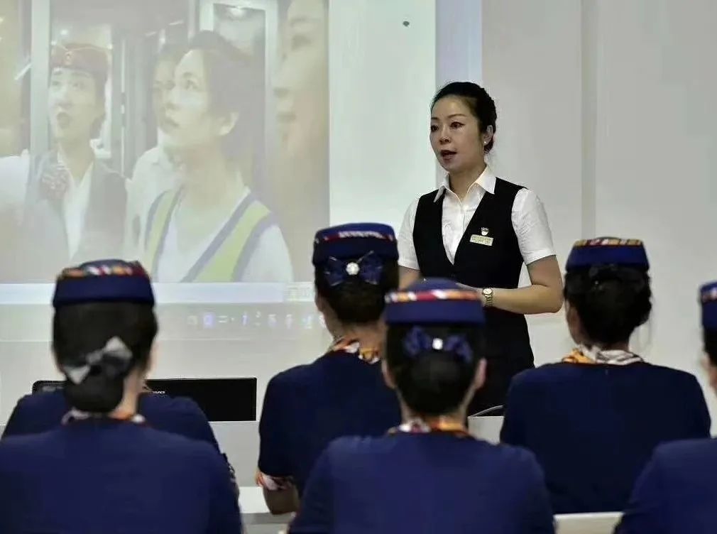 高铁动车招聘_高铁动车招聘信息_高铁动车招聘信息网站