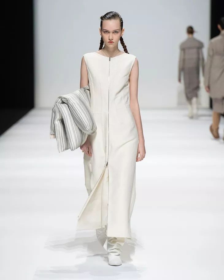 职场穿搭图片_职场怎么穿_职场穿搭女