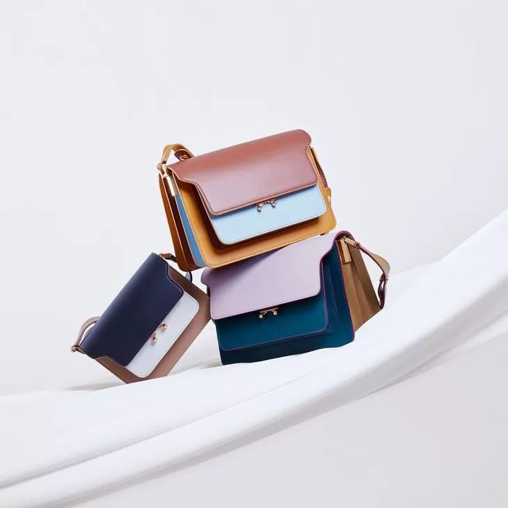 职场怎么穿_职场穿搭图片_职场穿搭女