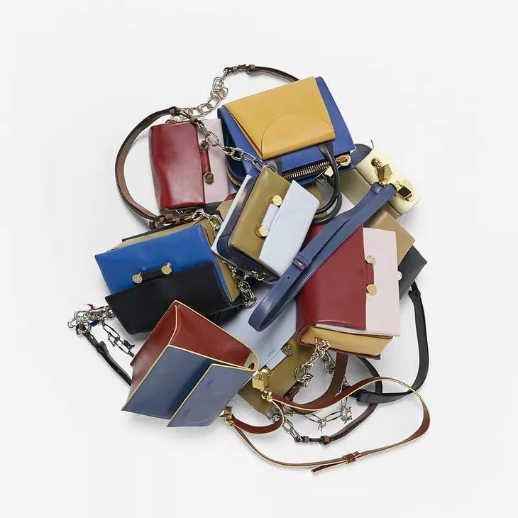 职场怎么穿_职场穿搭女_职场穿搭图片