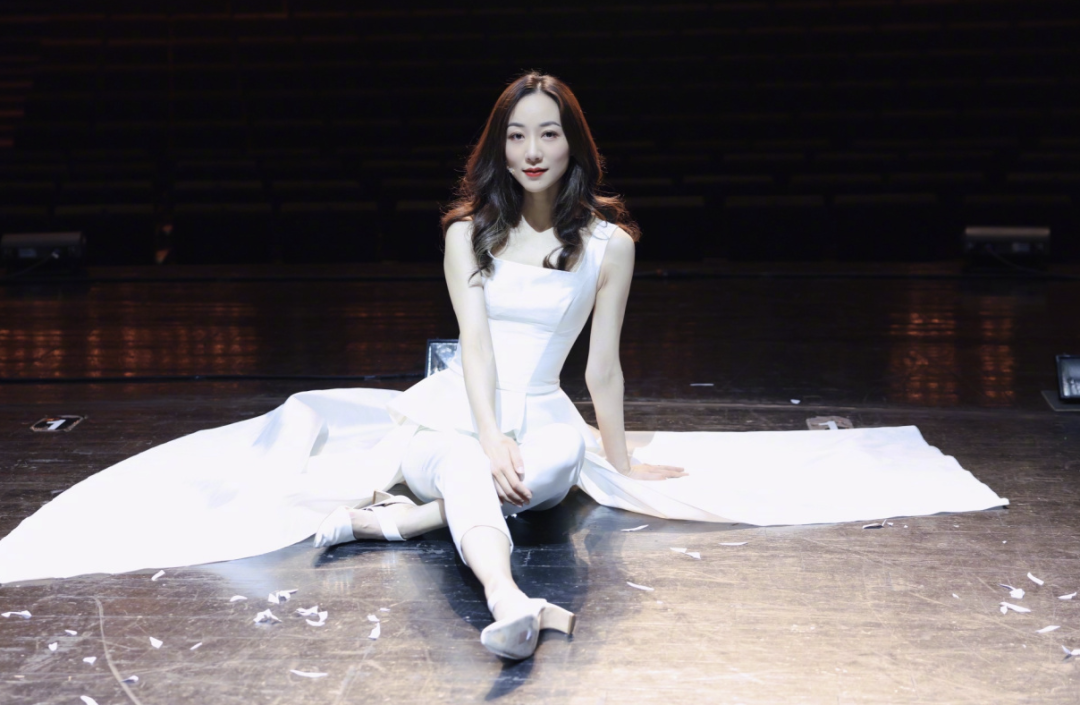 招聘演员海报文案_招聘系列海报_上海选角工作室招聘