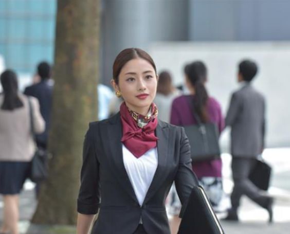 女性职场潜规则_女性职场潜规则_女性职场潜规则