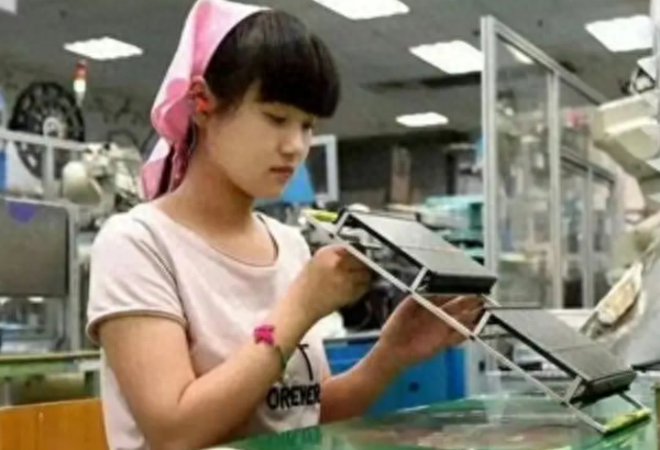 深圳富士康招聘点_深圳富士康现场招聘_招聘富士康深圳点餐员