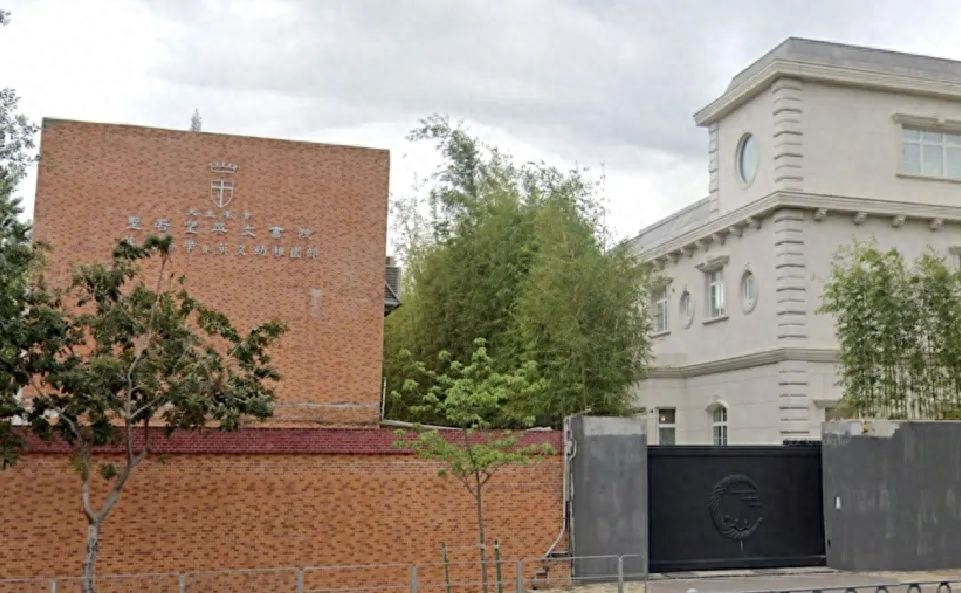 大学招聘外籍教师_招聘外籍老师_外籍招聘大学教师条件