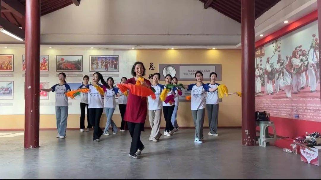 淮南凤台花鼓灯创始人_凤台花鼓灯调研_凤台花鼓灯抢板凳