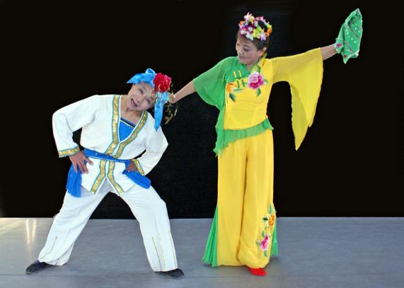 凤台花鼓灯调研_淮南凤台花鼓灯创始人_凤台花鼓灯抢板凳