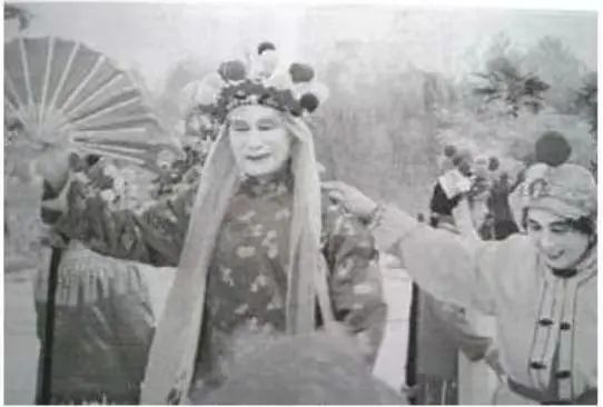 凤台花鼓灯抢板凳_凤台花鼓灯调研_淮南凤台花鼓灯创始人