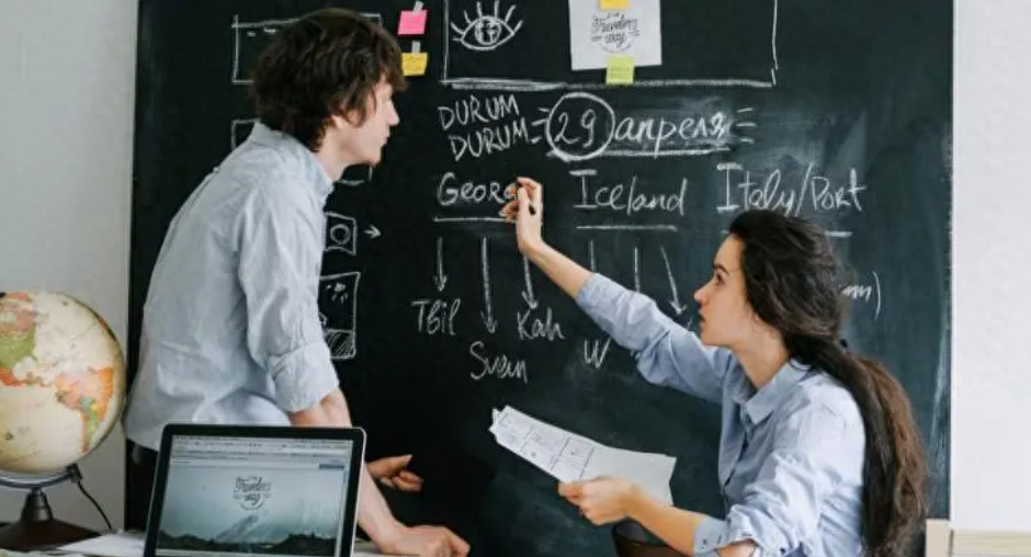 职场写作德语翻译_职场德语原版引进_职场德语写作