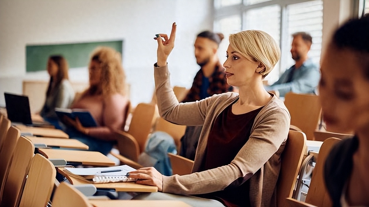 职场写作德语翻译_职场德语写作_职场德语原版引进