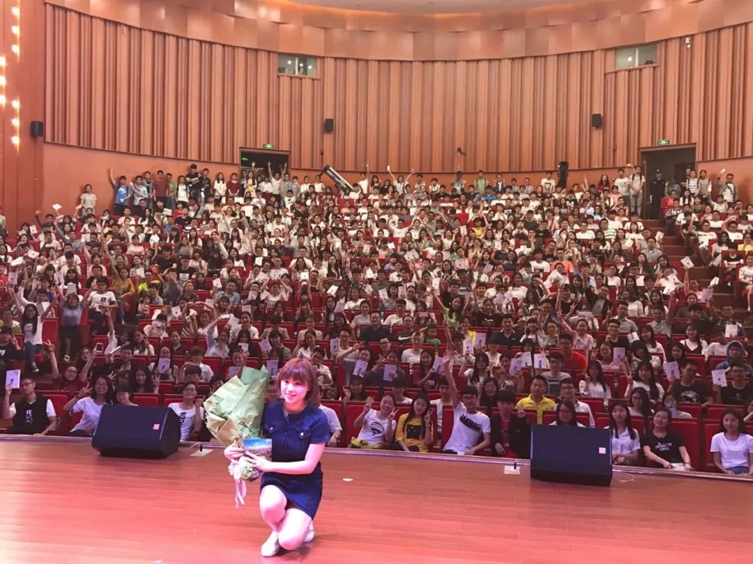 刘媛媛 超级演说家 简历_超级演说家刘媛媛个人简介_刘媛媛超级演说家个人简历