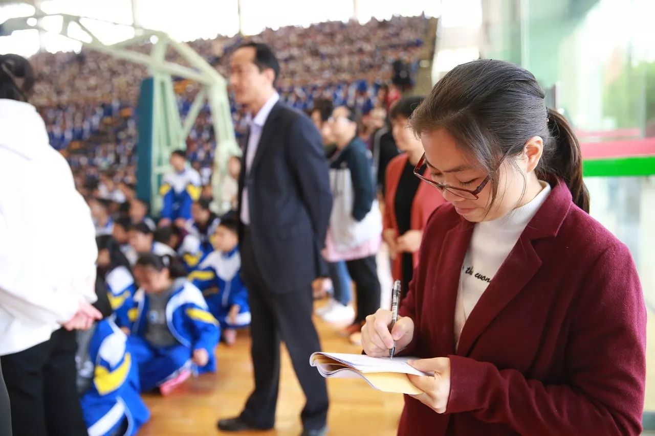 刘媛媛超级演说家第一期_刘媛媛超级演说家个人简历_刘媛媛 超级演说家 简历