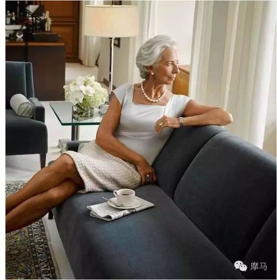 职场规则是什么_时尚女魔头职场规则_职场规则电视剧