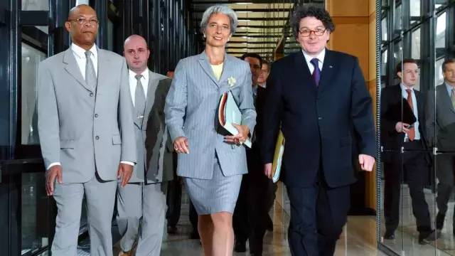 职场规则是什么_职场规则电视剧_时尚女魔头职场规则